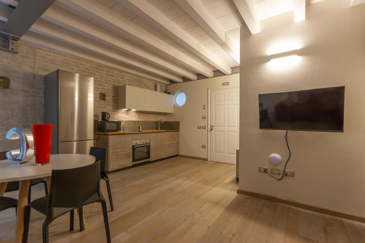 Suite Corallo - Smart Holiday Mântua Exterior foto